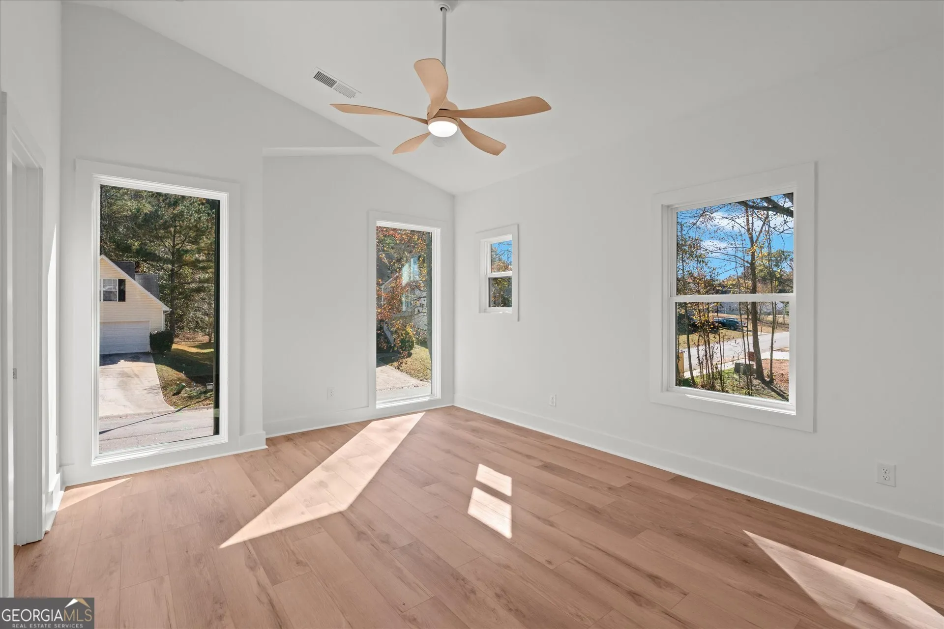 752 Crystal Bay Rd — photo 21 of 60