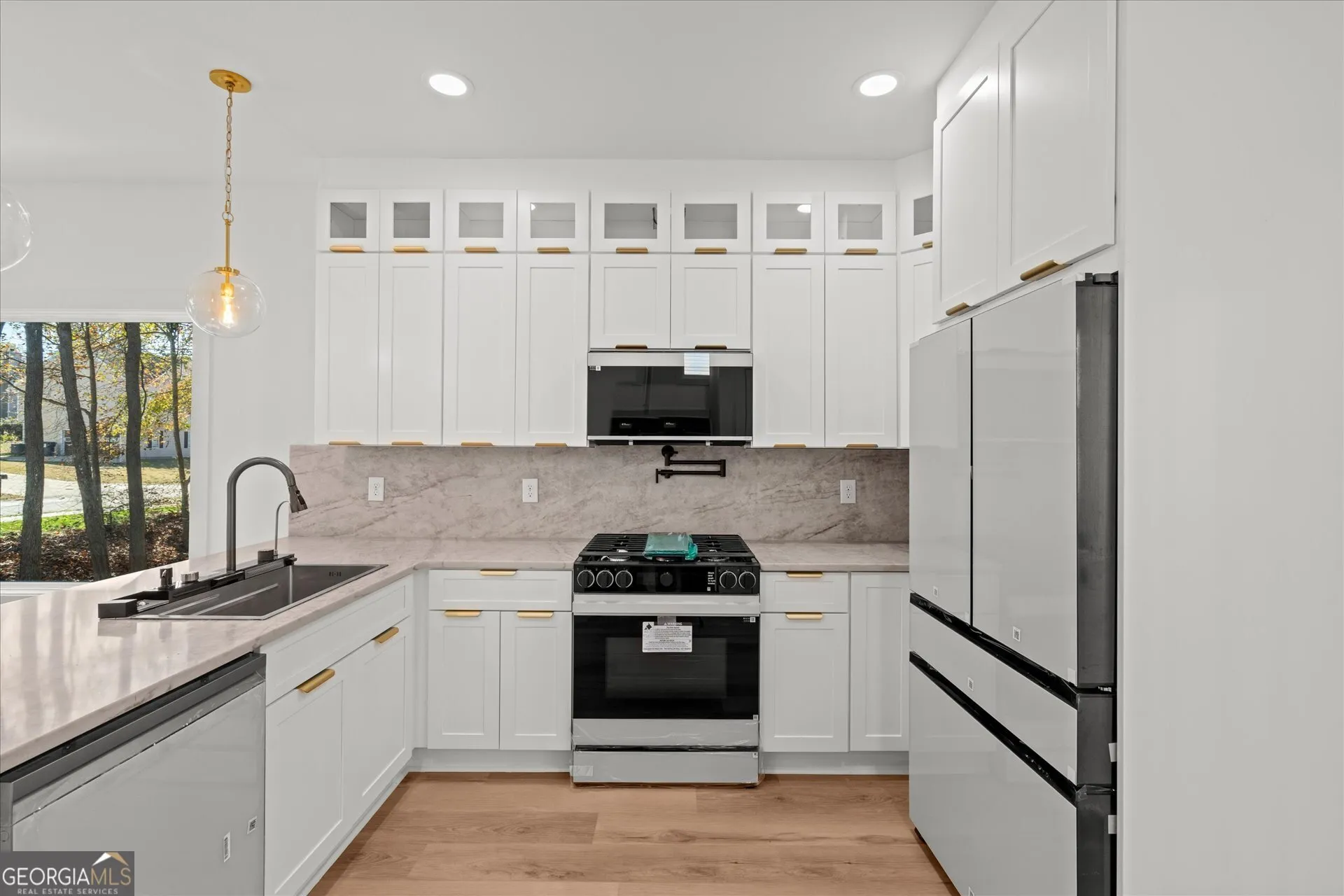 752 Crystal Bay Rd — photo 3 of 60