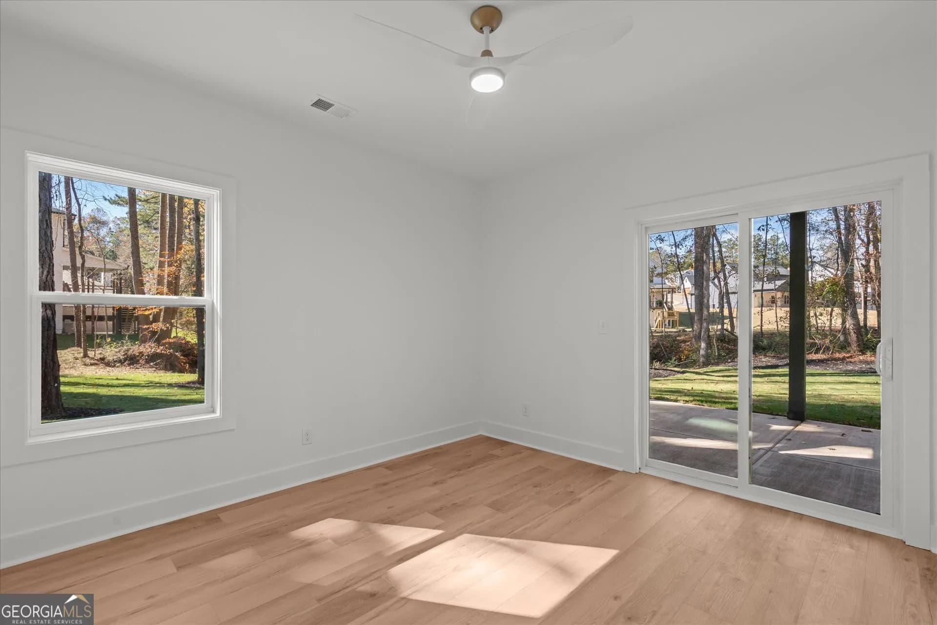 752 Crystal Bay Rd — photo 22 of 60