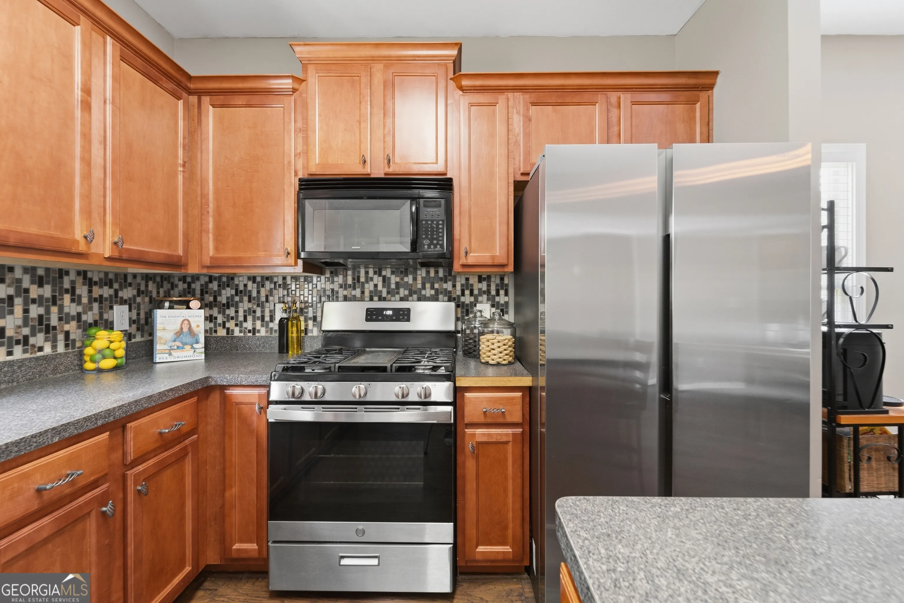 93 Treadstone Ln — photo 4 of 48