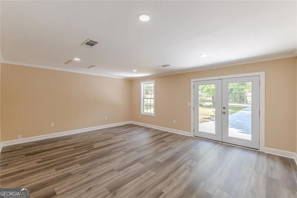 8591 Chestnut Ln — photo 24 of 40