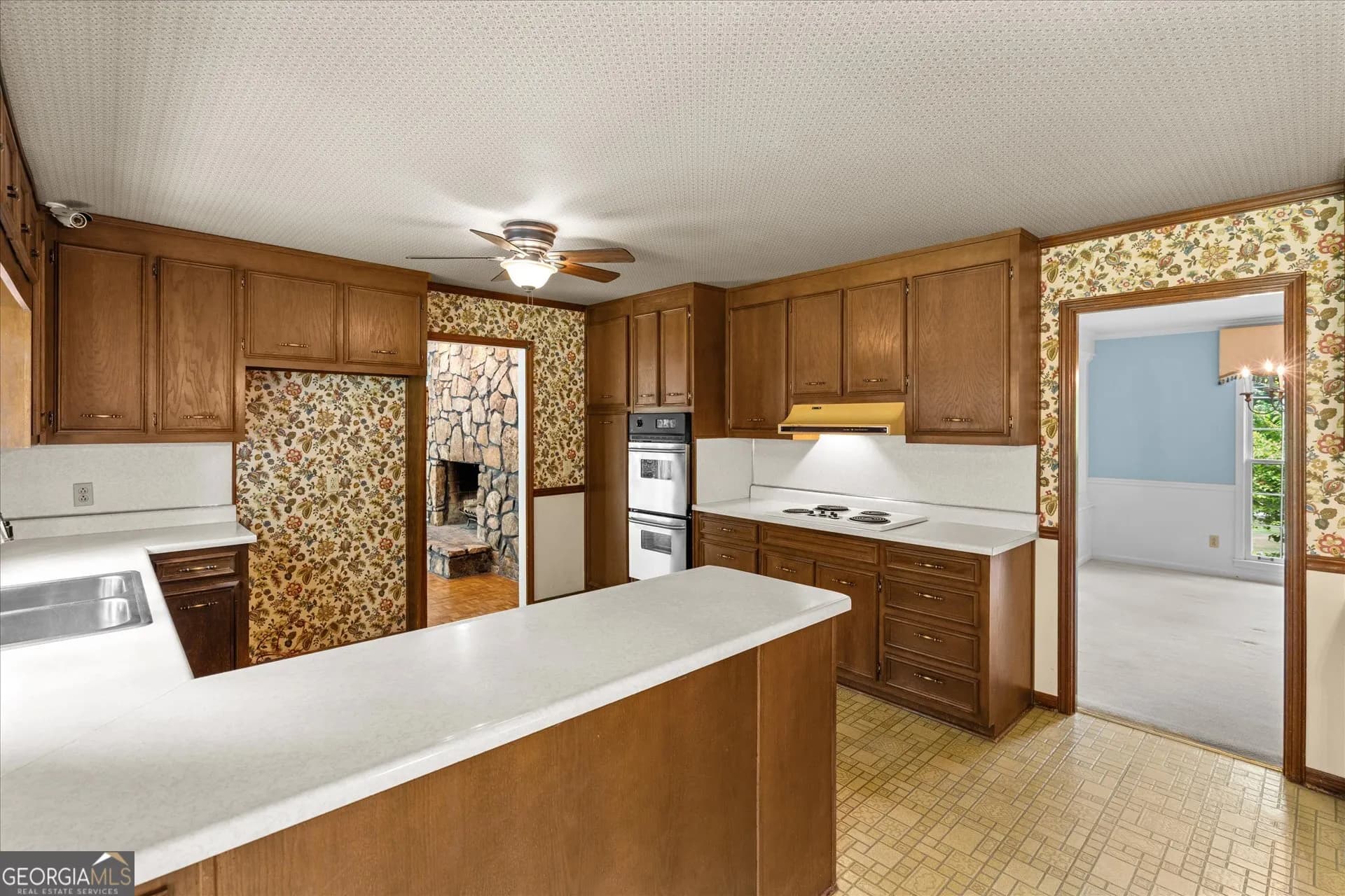 121 S Ole Hickory Trl — photo 11 of 60