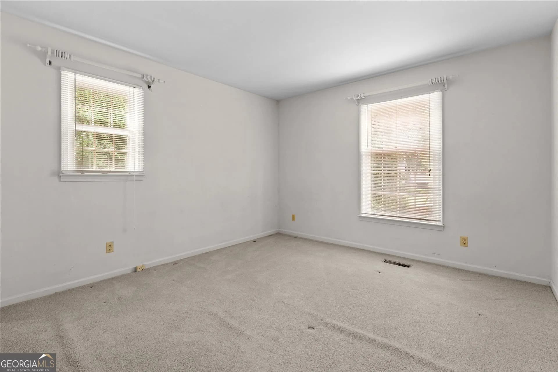 121 S Ole Hickory Trl — photo 26 of 60