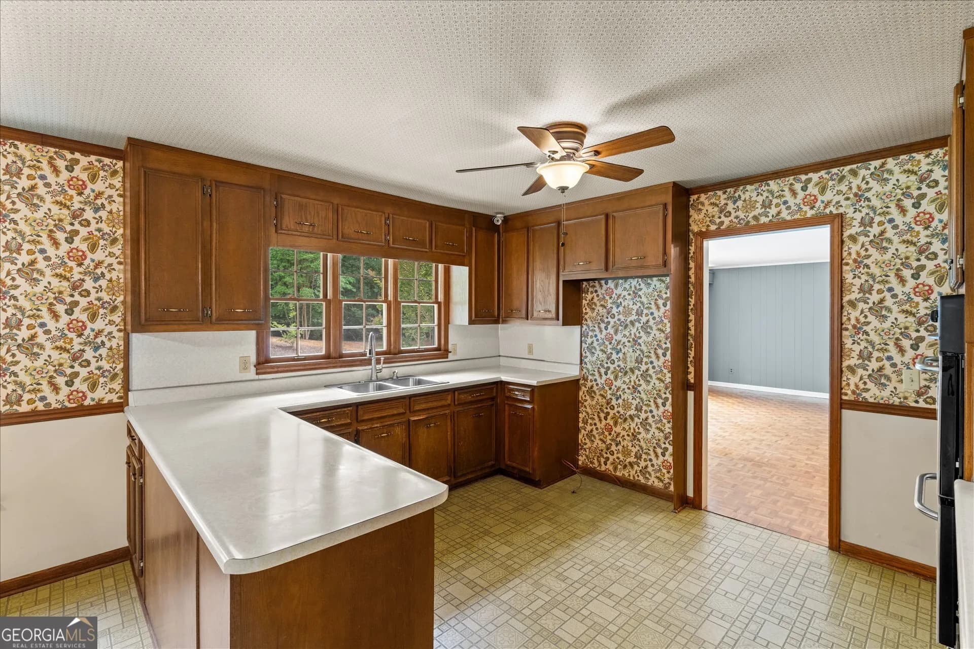 121 S Ole Hickory Trl — photo 10 of 60
