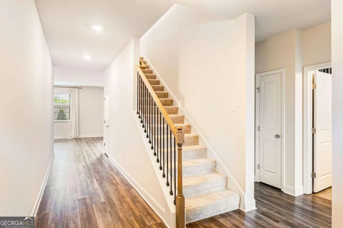 191 Park Chase Ln — photo 13 of 51