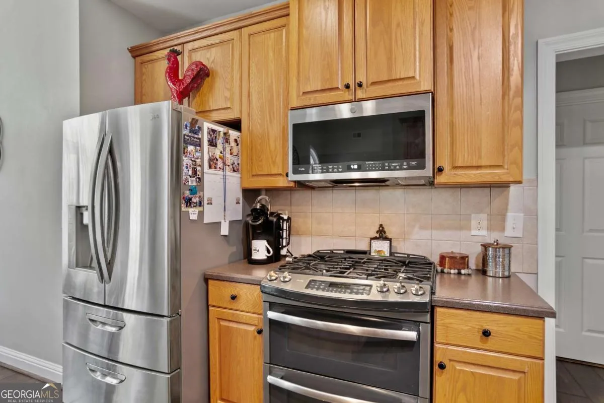 87 Country Club Ct — photo 3 of 52