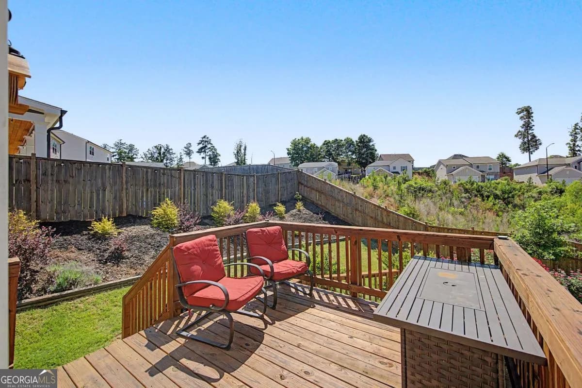 215 Summit Pointe Dr — photo 36 of 53