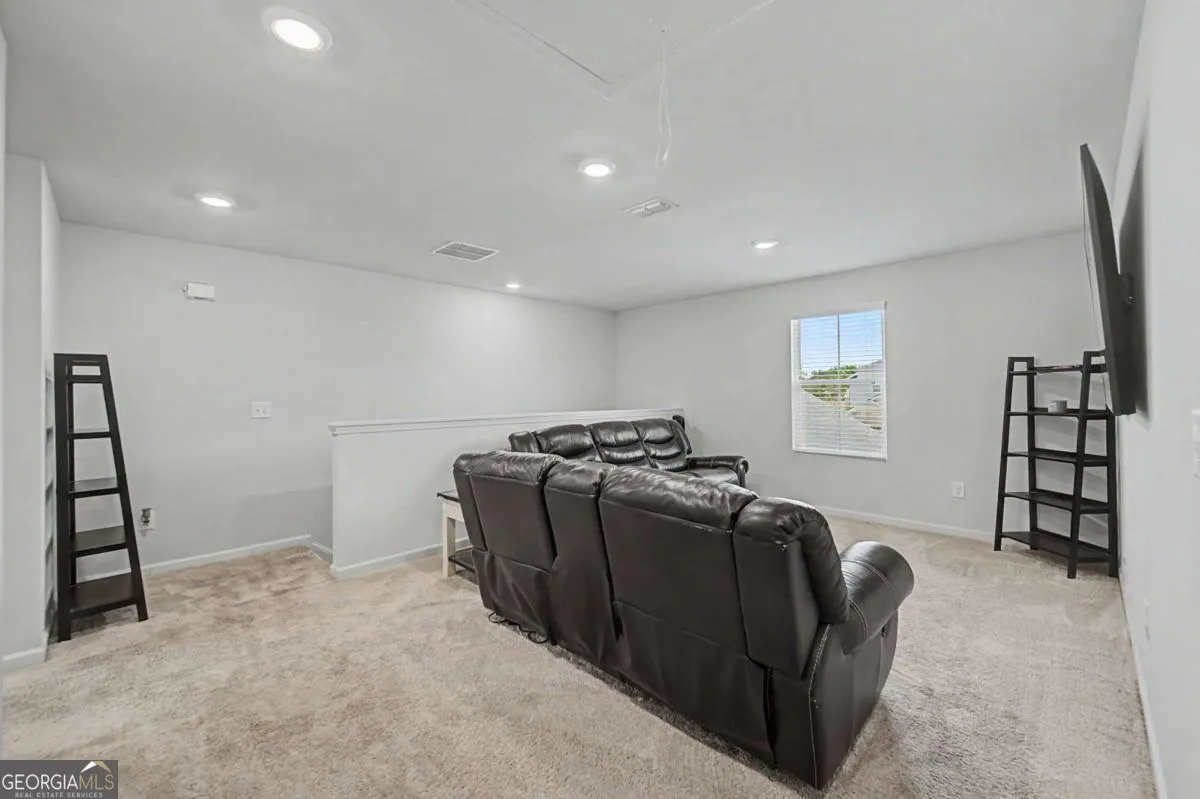 215 Summit Pointe Dr — photo 28 of 53