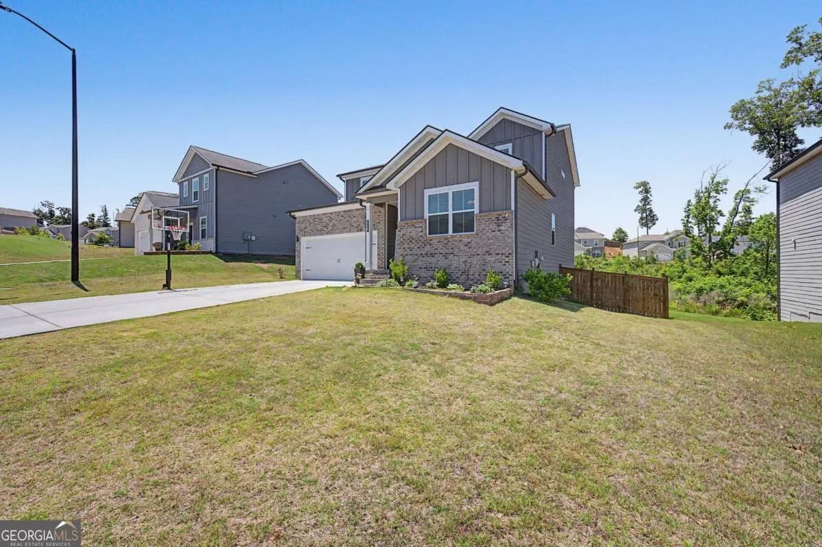 215 Summit Pointe Dr — photo 35 of 53