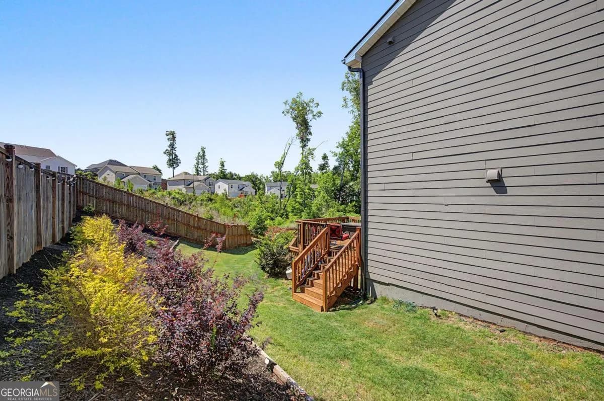 215 Summit Pointe Dr — photo 34 of 53