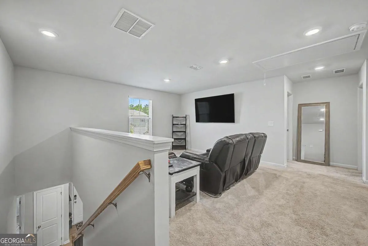 215 Summit Pointe Dr — photo 27 of 53