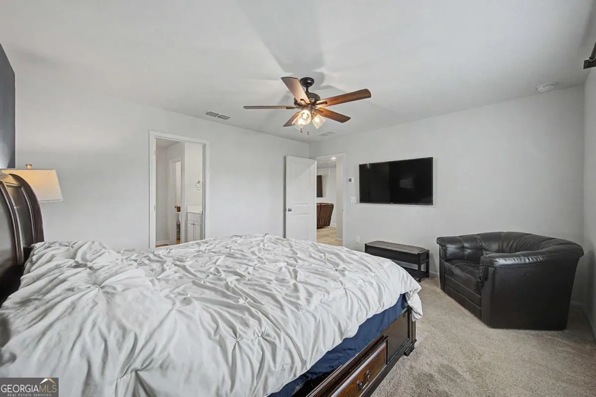 215 Summit Pointe Dr — photo 18 of 53