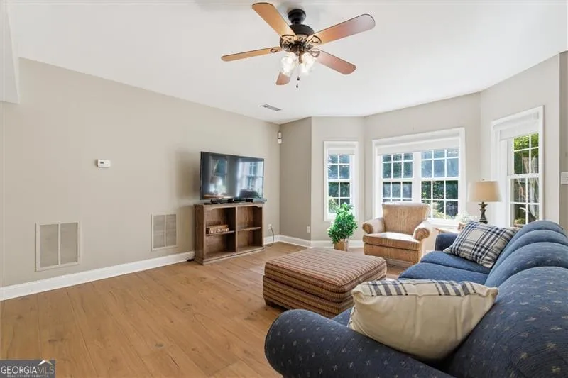4310 Winslow Ct — photo 45 of 70