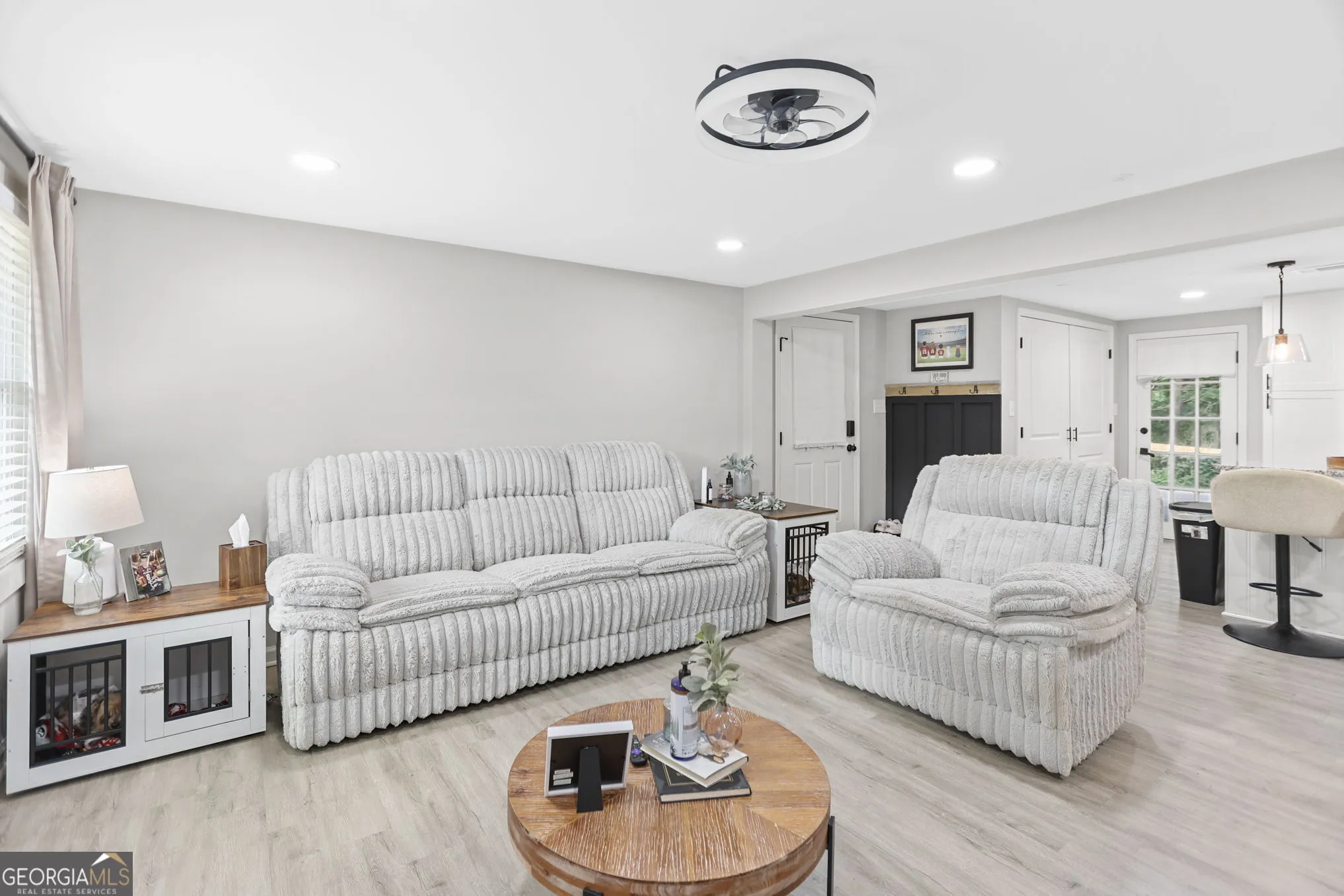 2165 S River Rd — photo 8 of 15