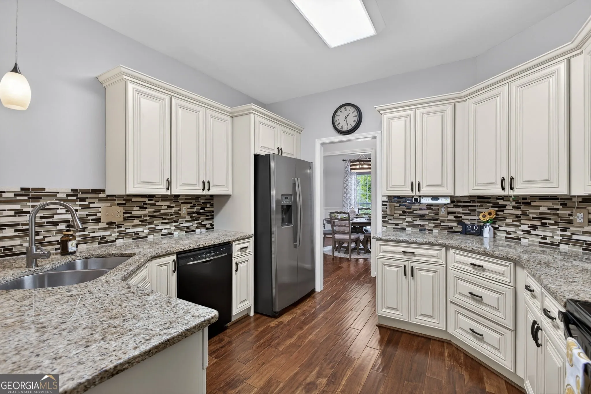 167 Wesley Dr — photo 6 of 47