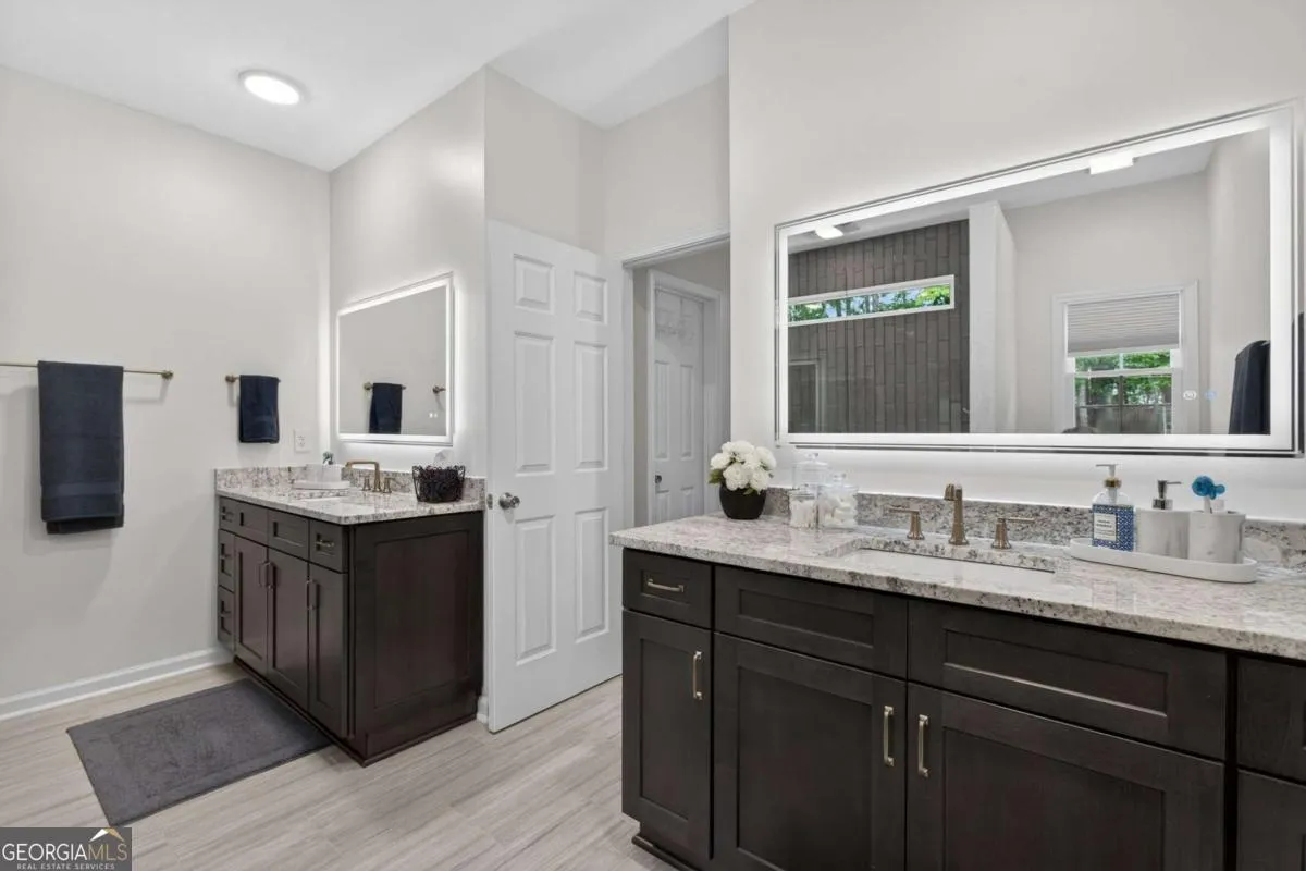 167 Wesley Dr — photo 20 of 47
