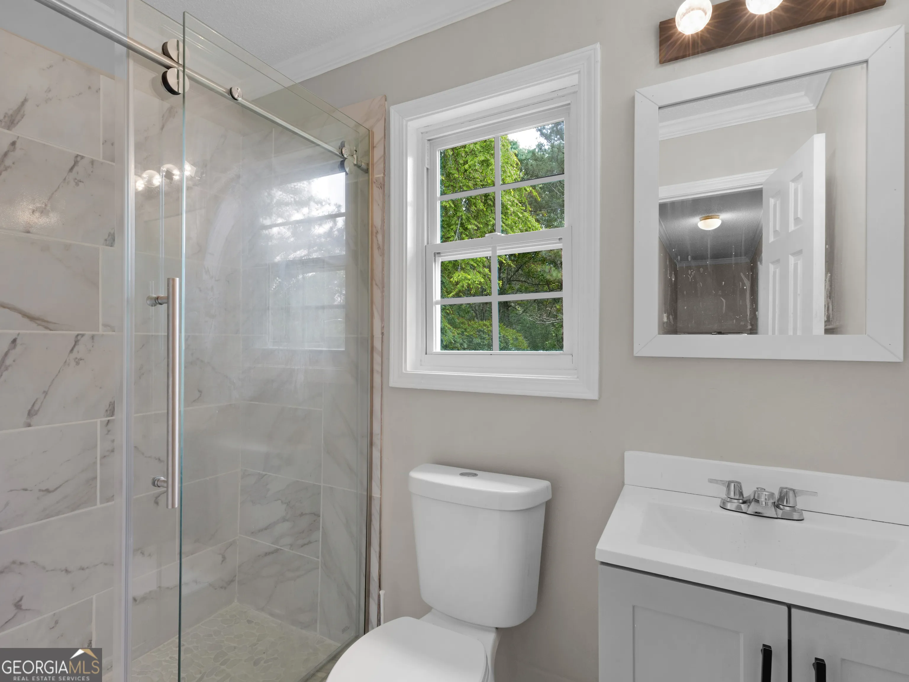 225 Hampton Dr — photo 22 of 46