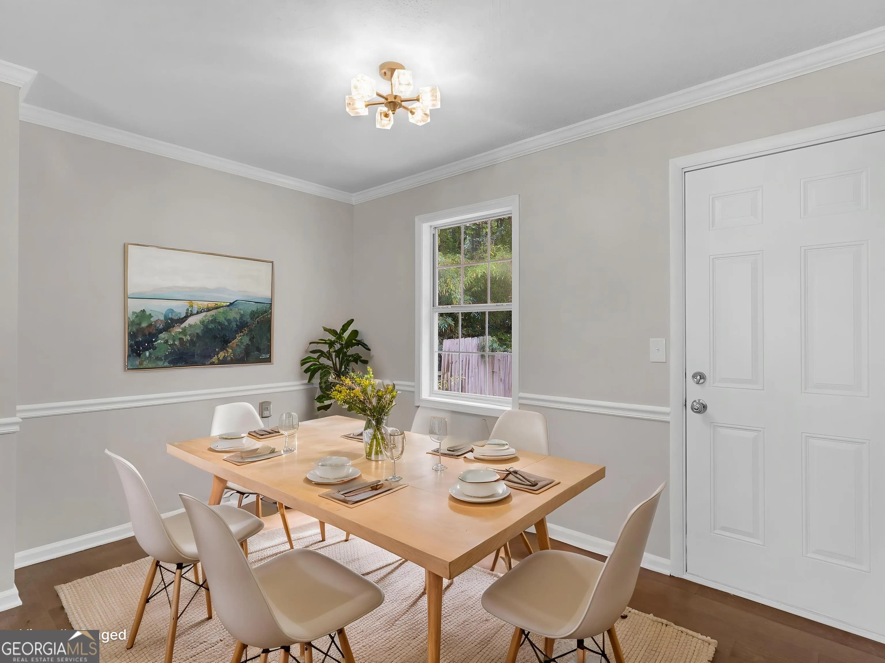 225 Hampton Dr — photo 8 of 46