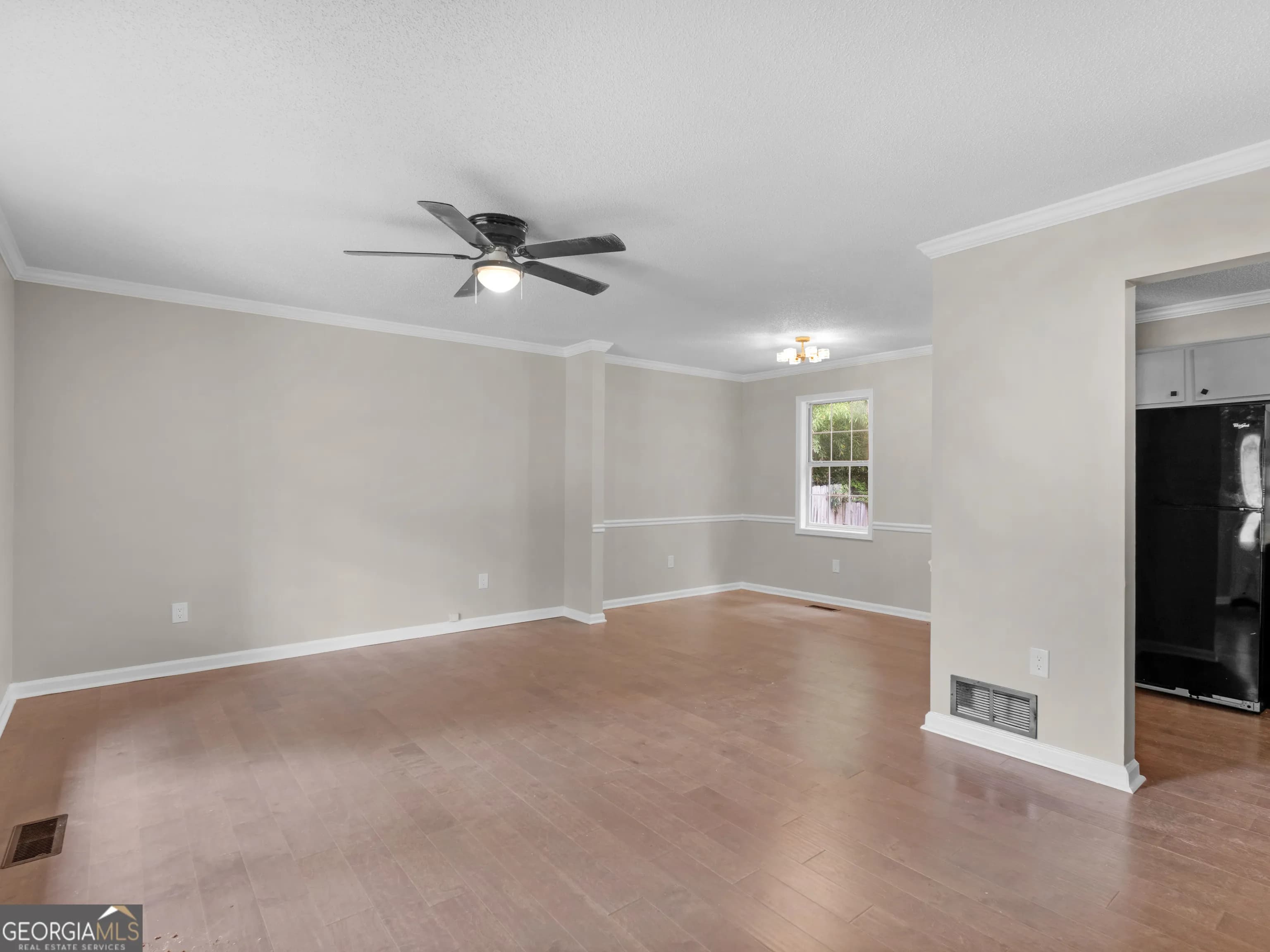 225 Hampton Dr — photo 42 of 46