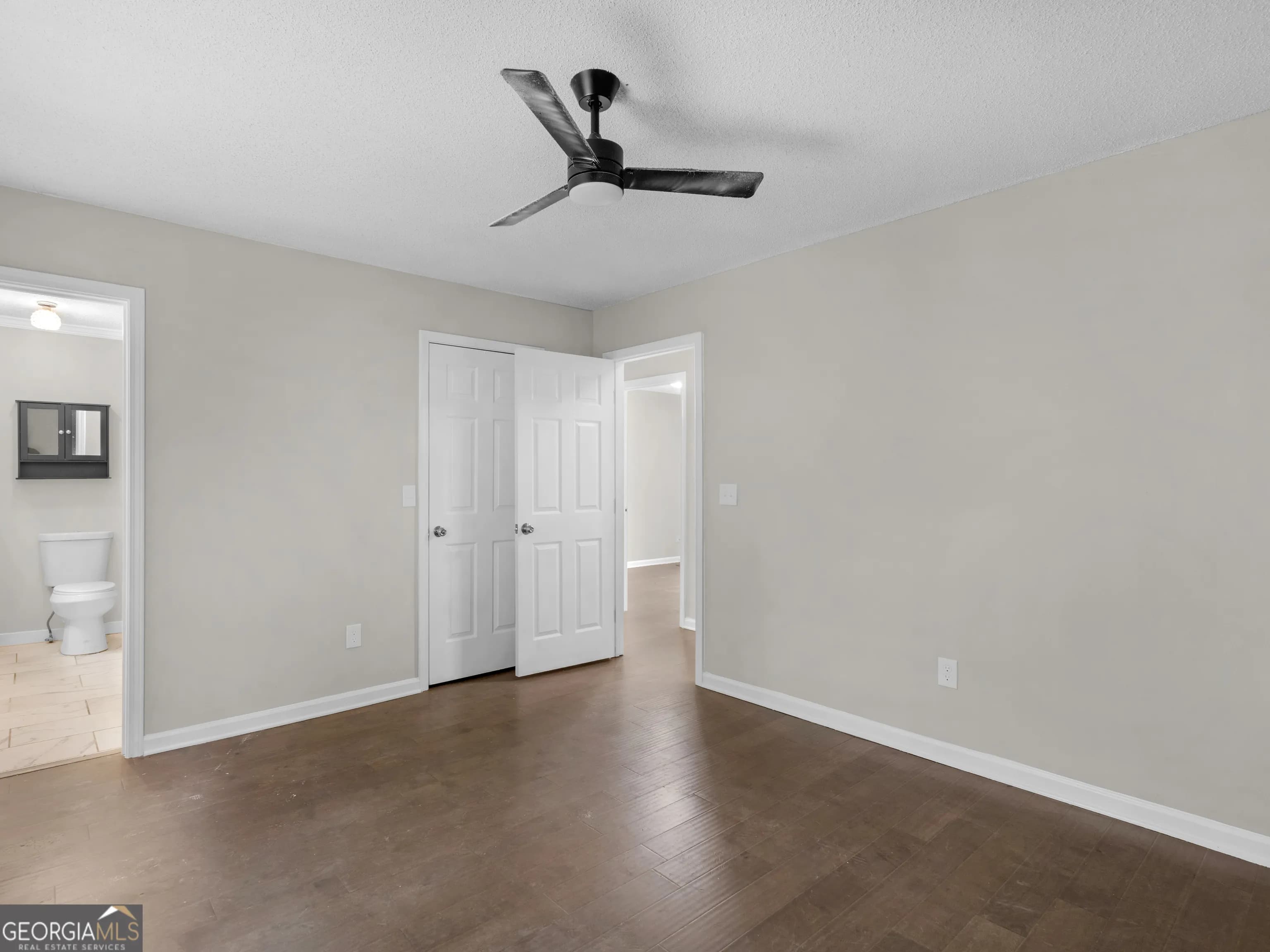 225 Hampton Dr — photo 26 of 46