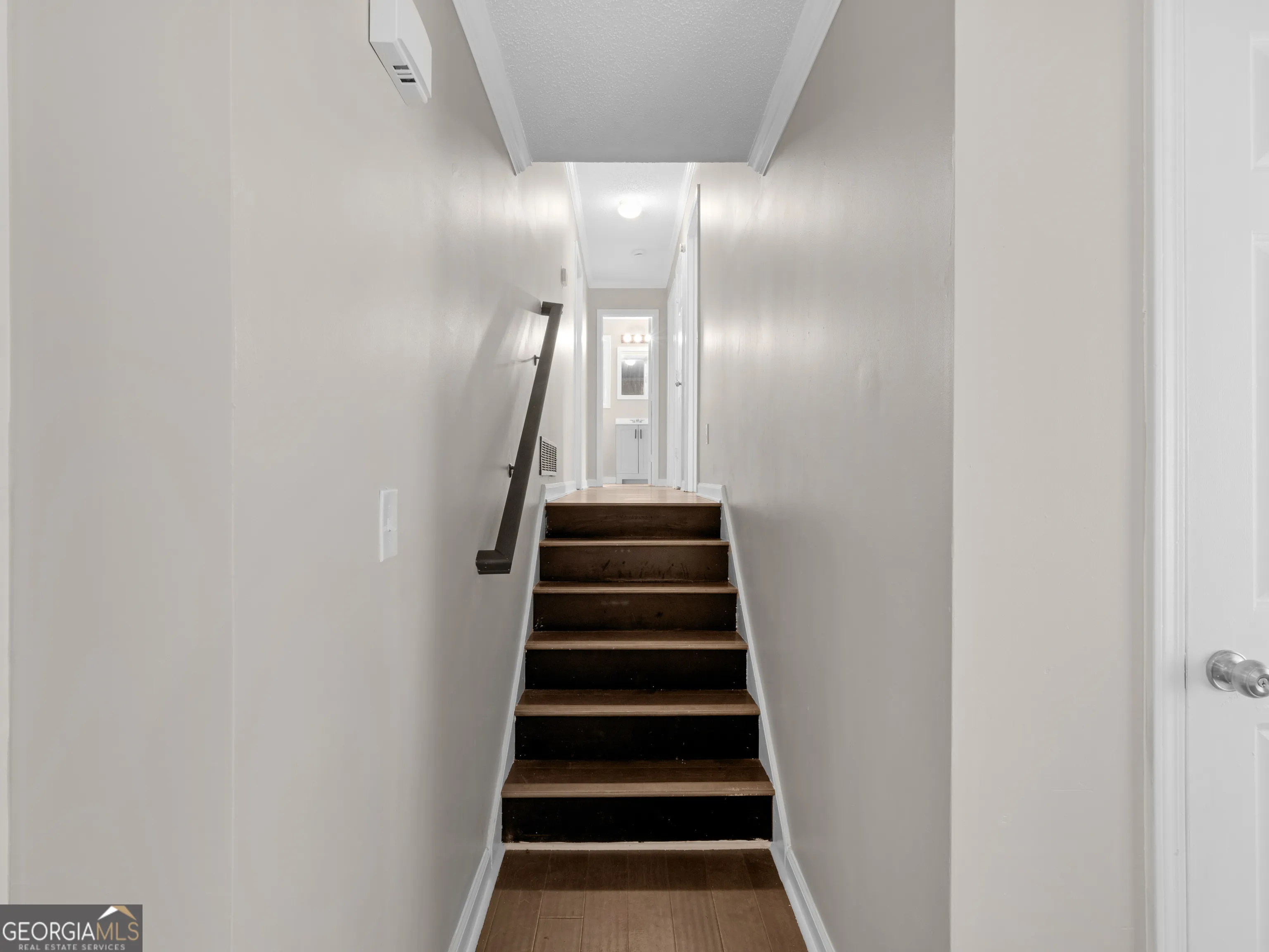 225 Hampton Dr — photo 14 of 46