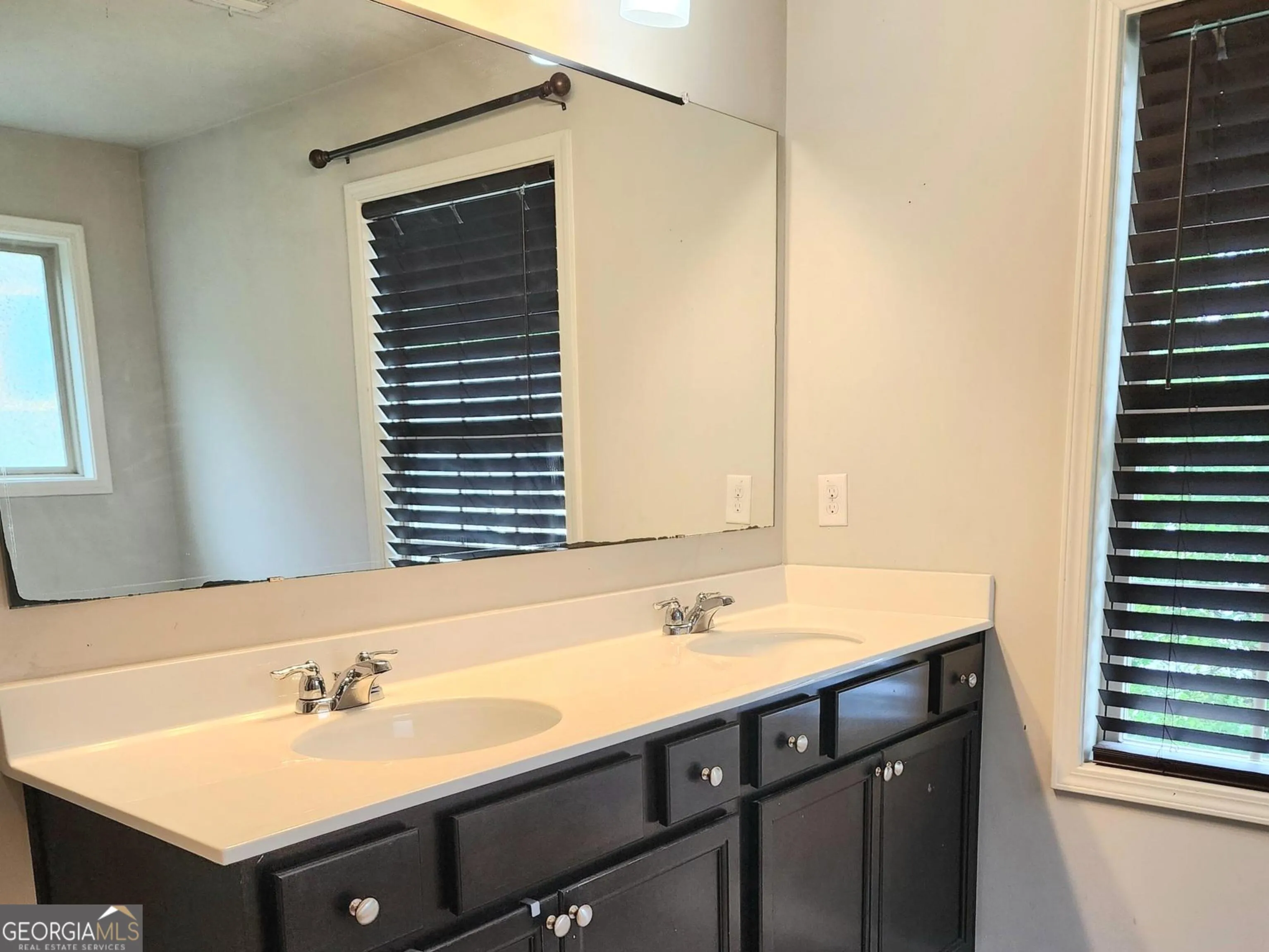 1001 Creekhead Dr — photo 11 of 13