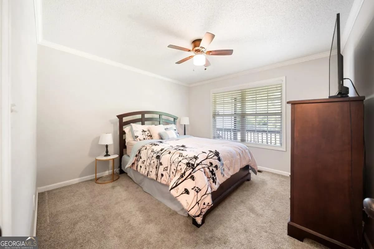921 Pace Rd — photo 14 of 40
