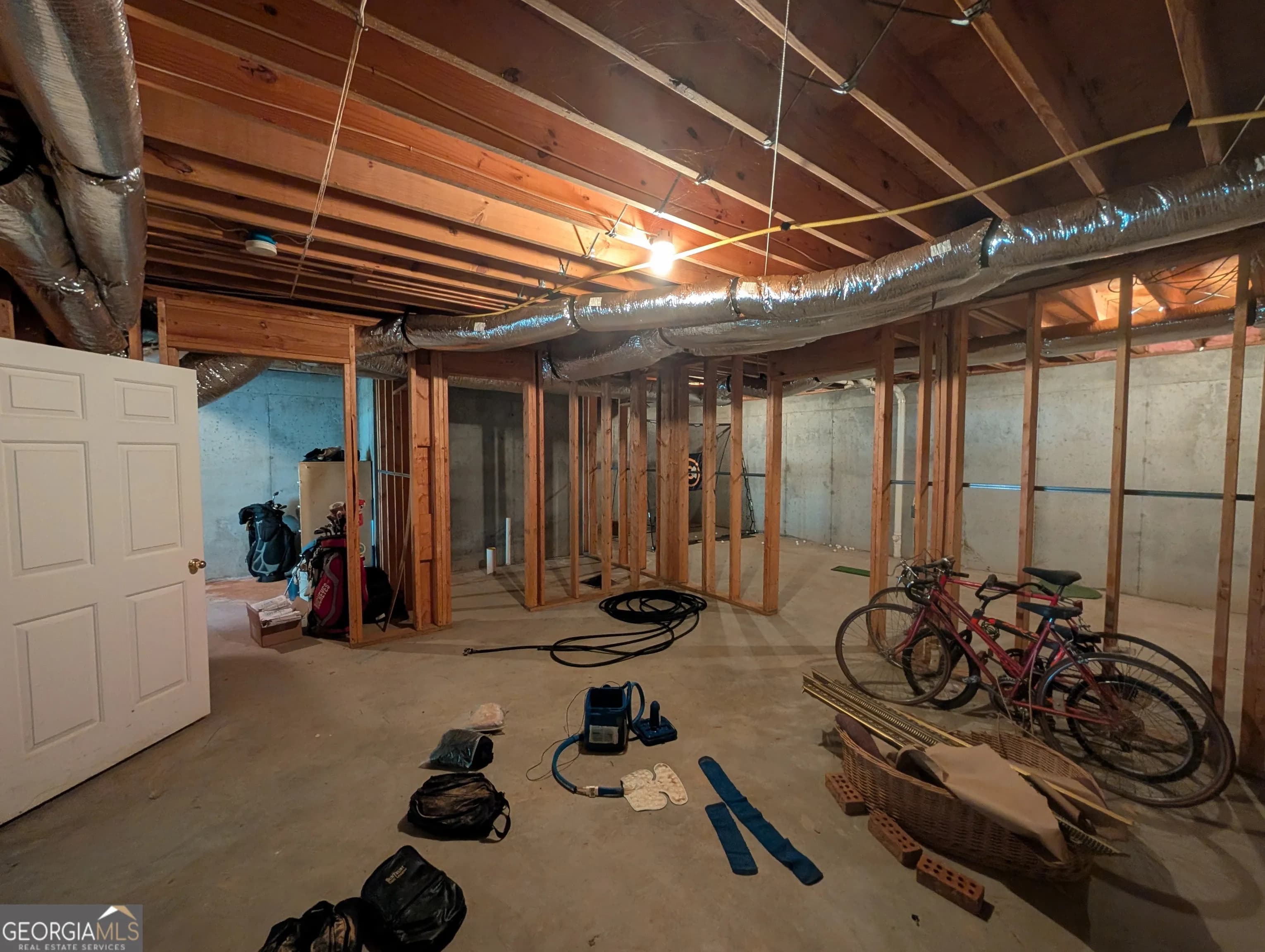3483 Pinemont Dr — photo 20 of 47