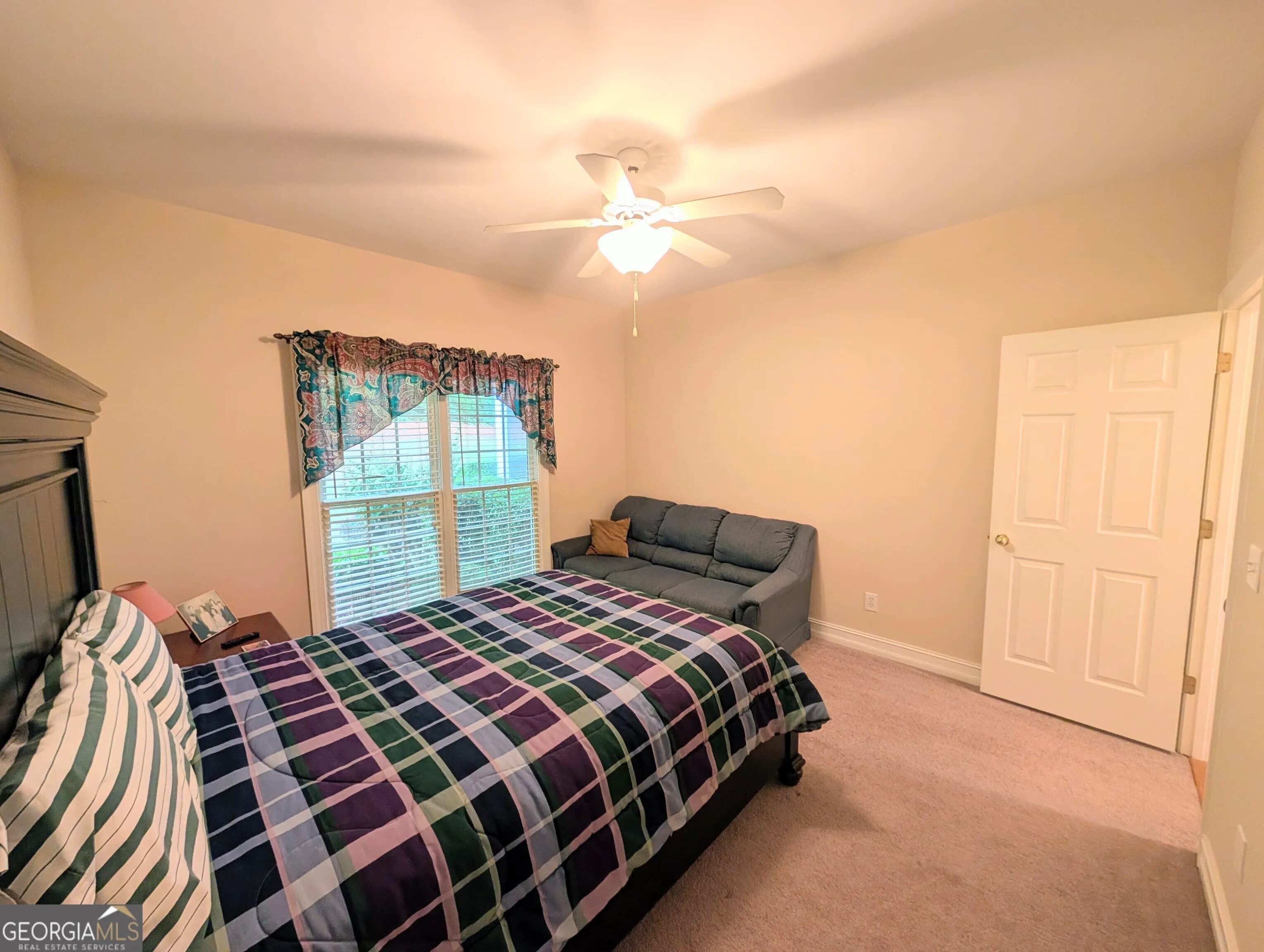 3483 Pinemont Dr — photo 11 of 47