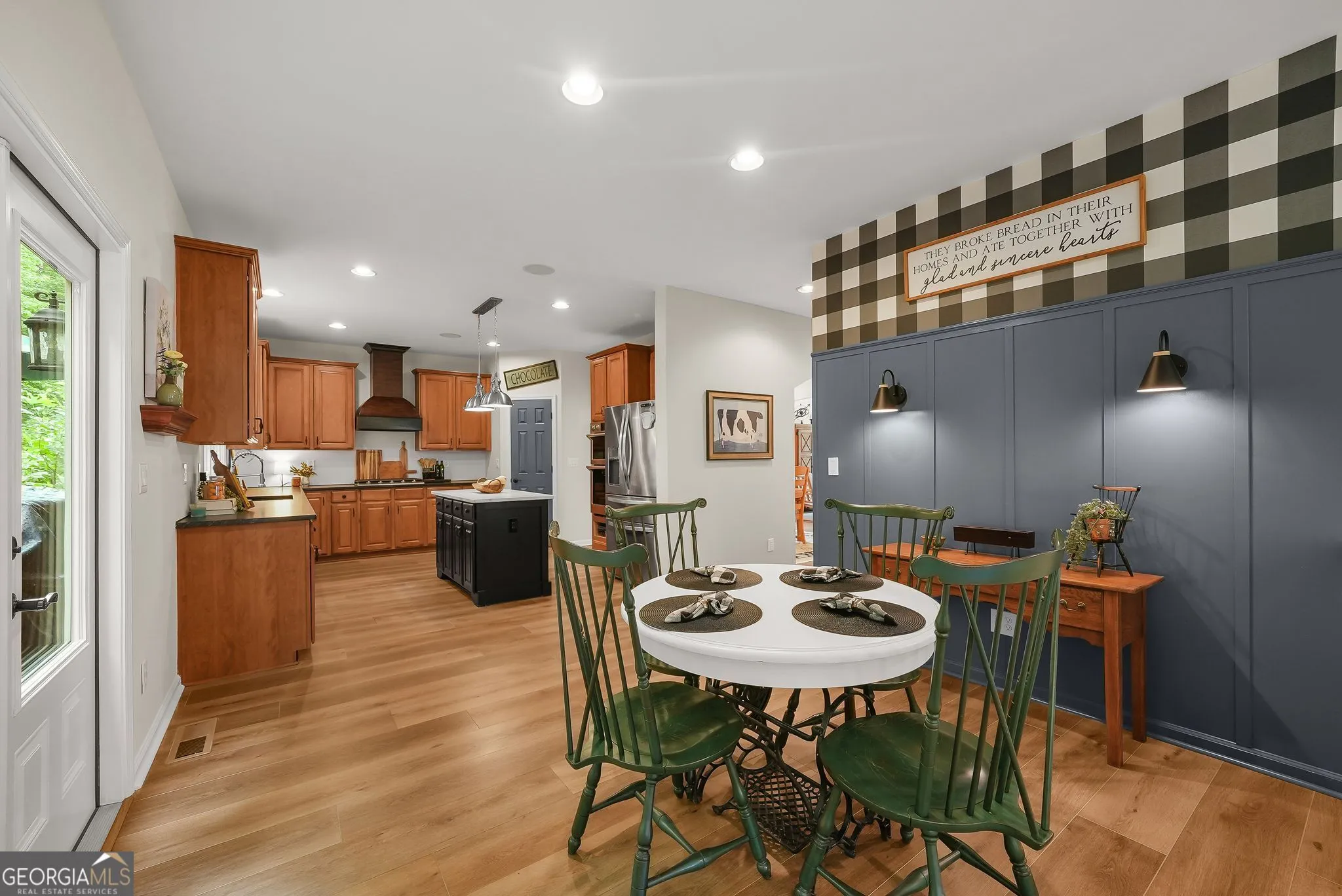 4008 Miners Ln — photo 4 of 45