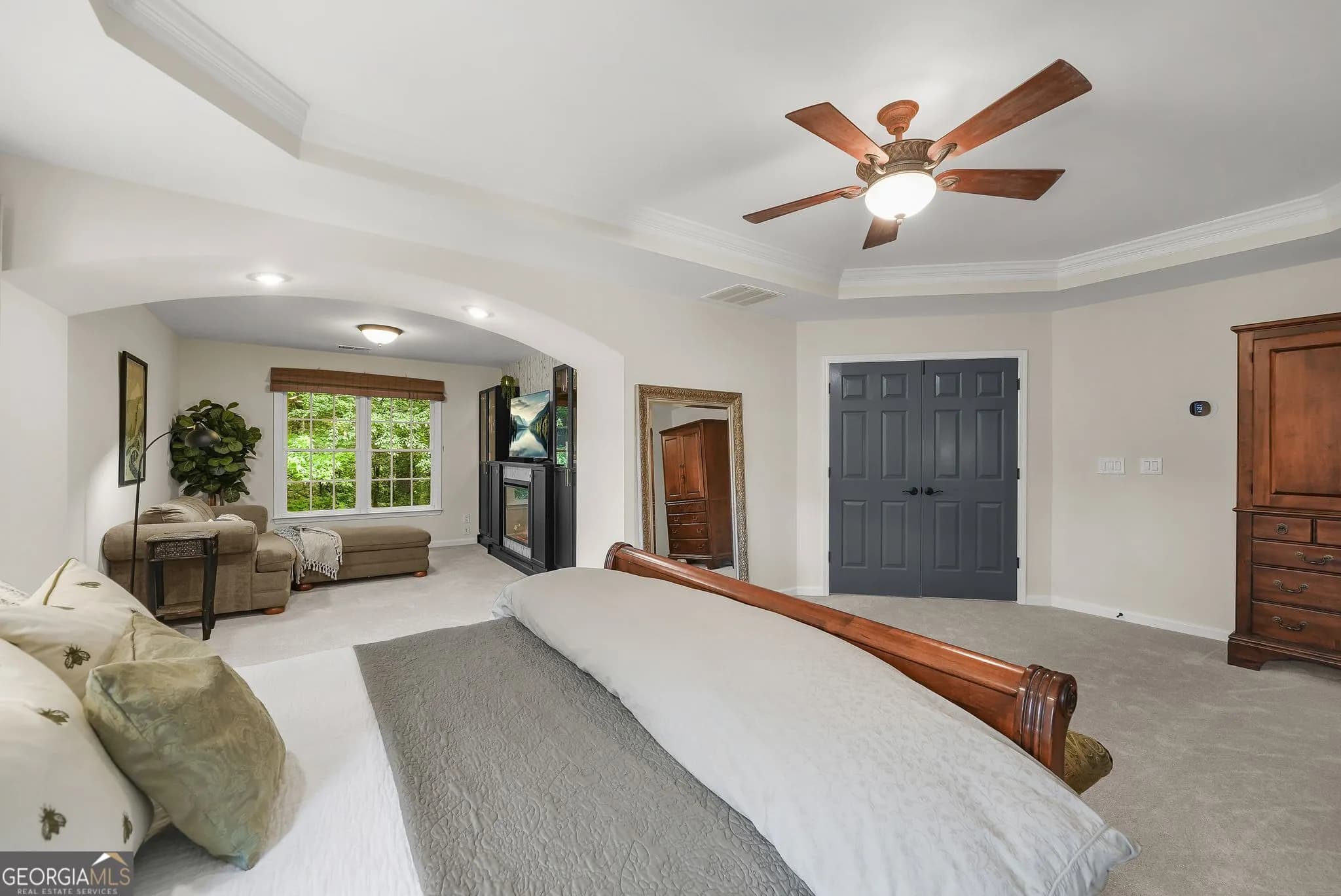 4008 Miners Ln — photo 9 of 45