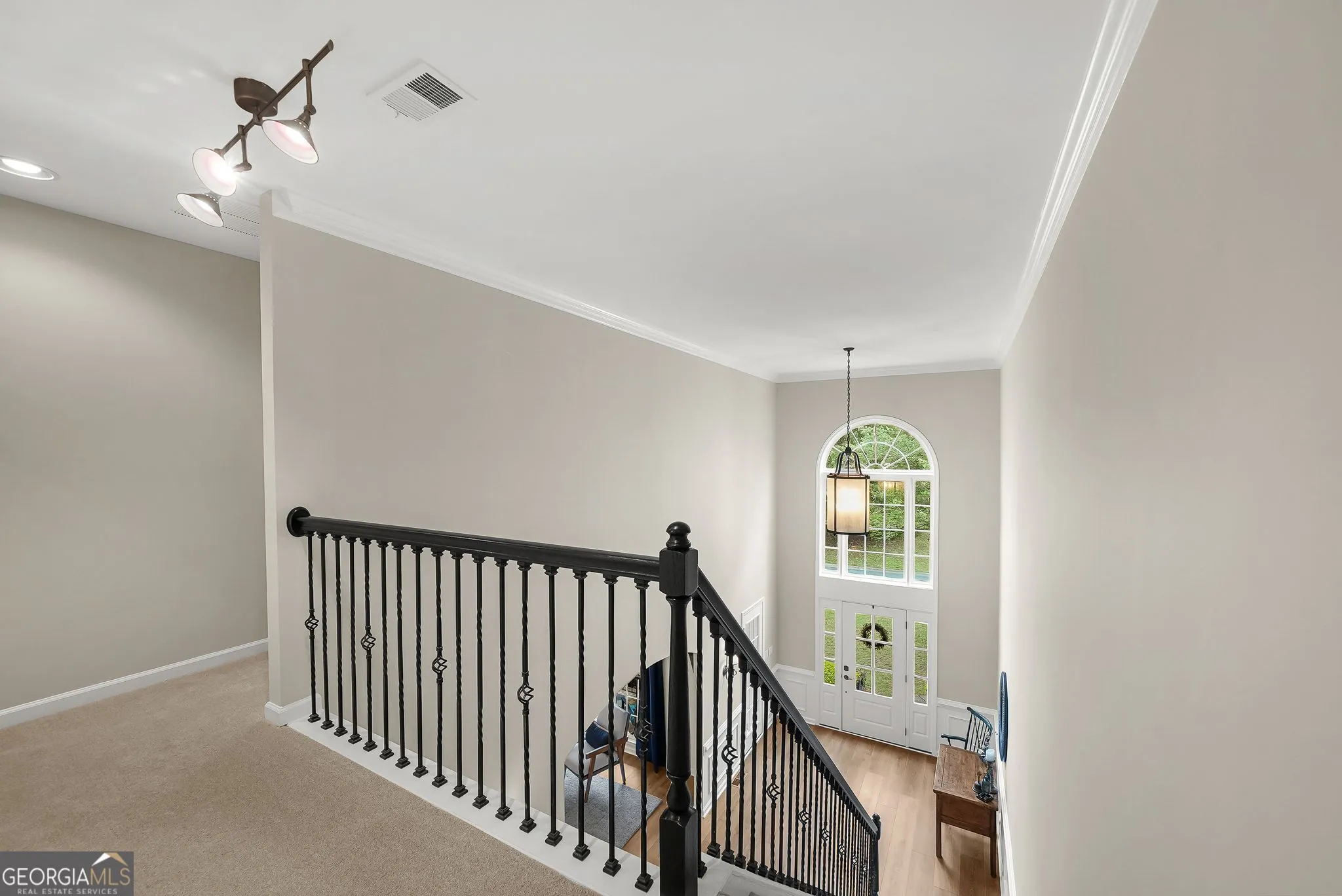 4008 Miners Ln — photo 8 of 45