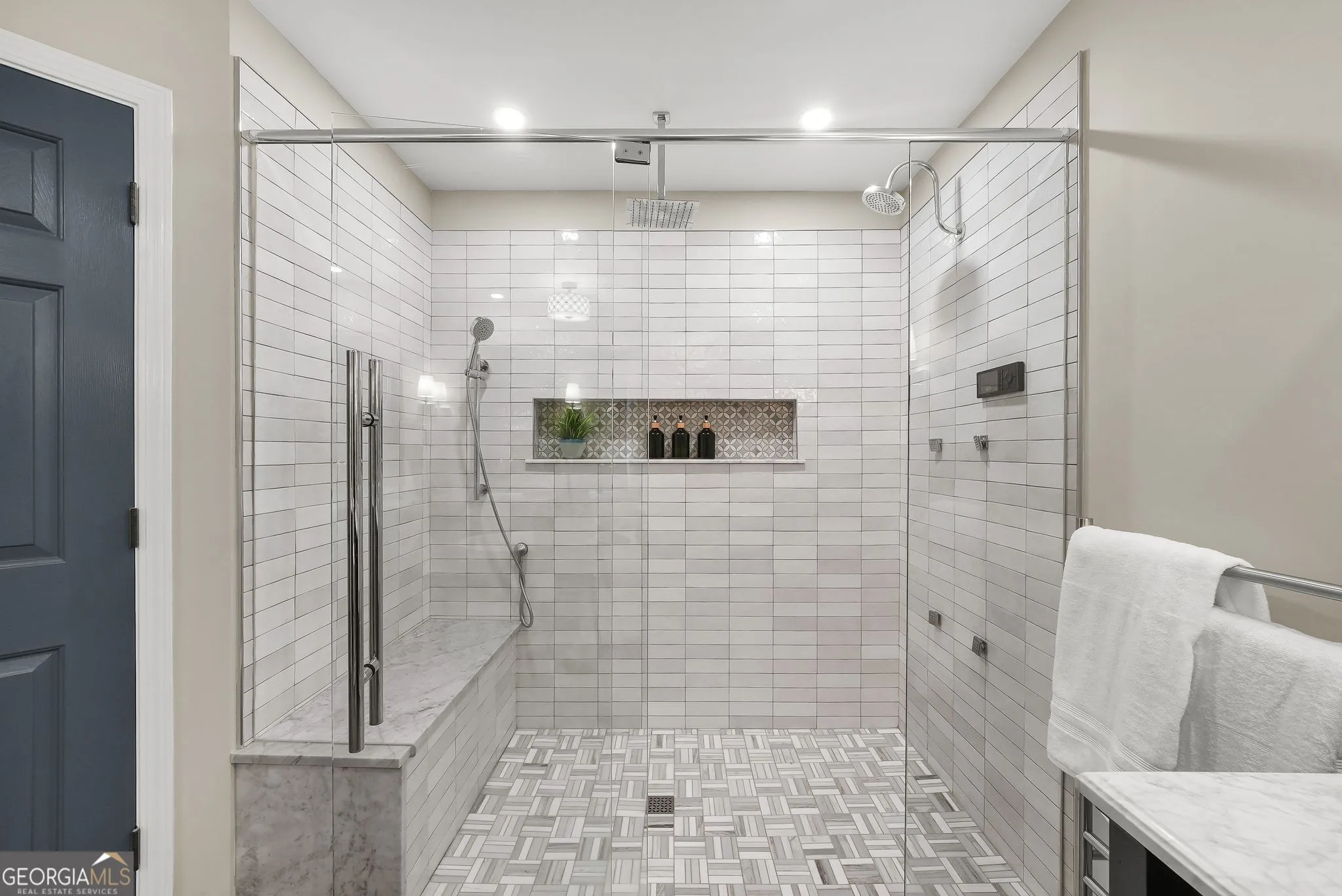 4008 Miners Ln — photo 14 of 45