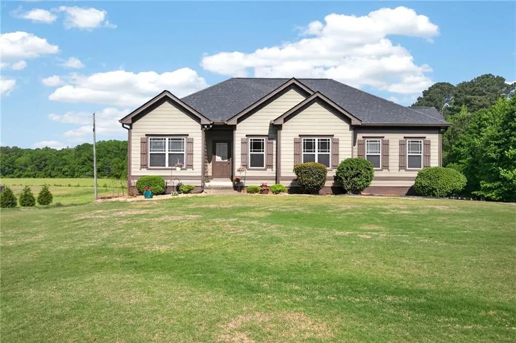 30 E Davis Bridge Road, Villa Rica