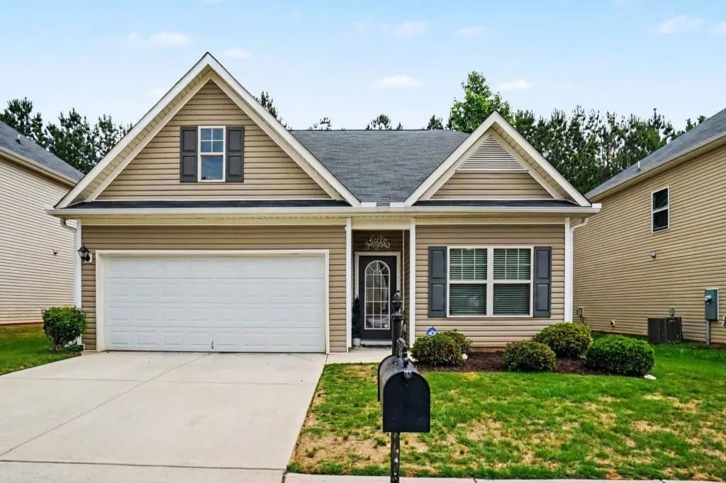 Lovingly Maintained Home In The Sought-After Ballentine Pointe Community In Hiram!