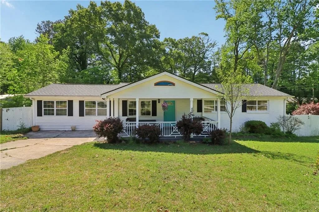2344 Chestnut Log Place, Lithia Springs