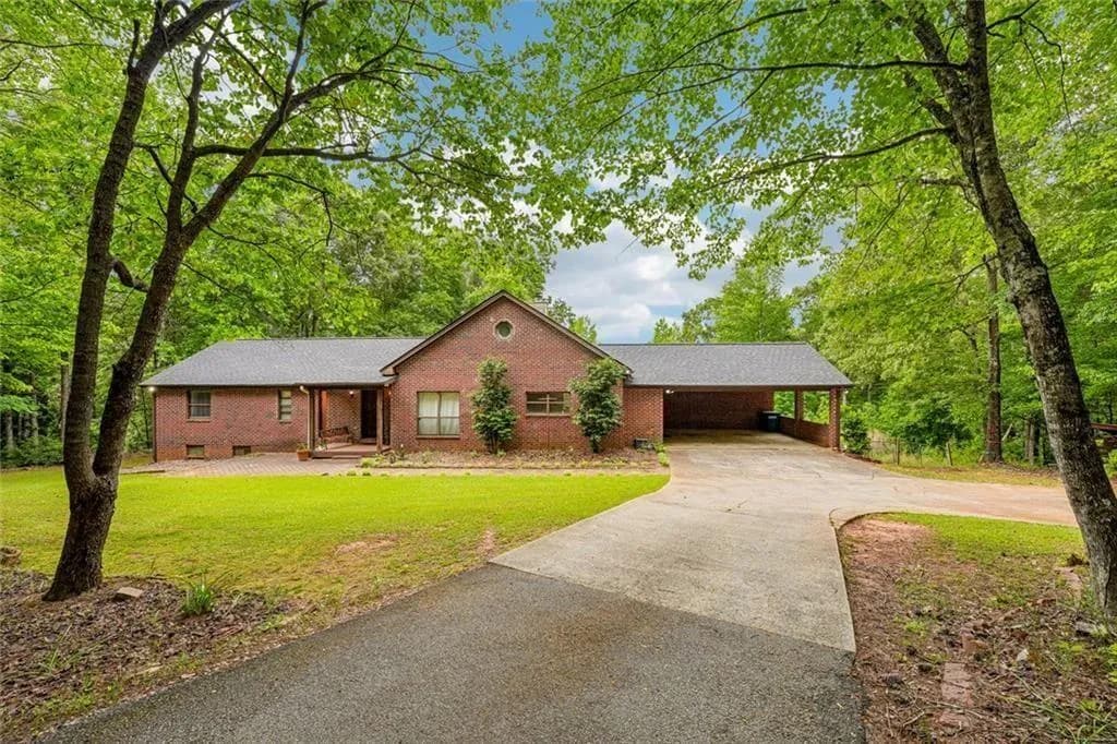 8137 Jenkins Road, Winston