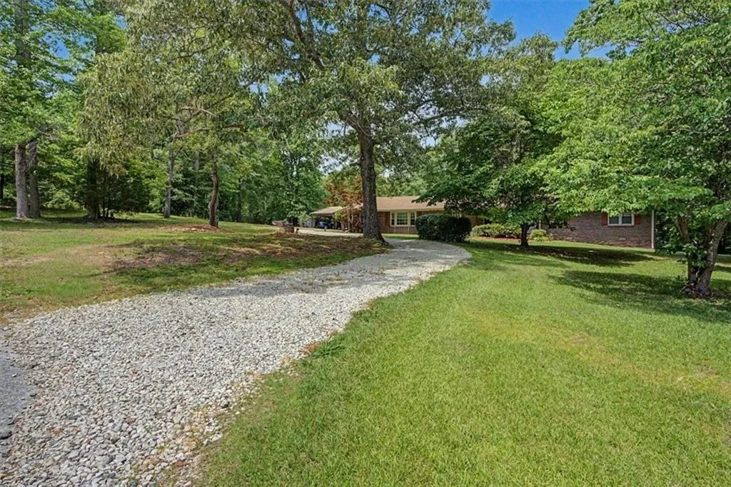 616 Dogwood Trail, Dallas