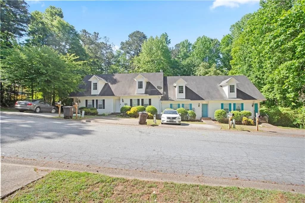 6712 Lakewood Drive, Douglasville