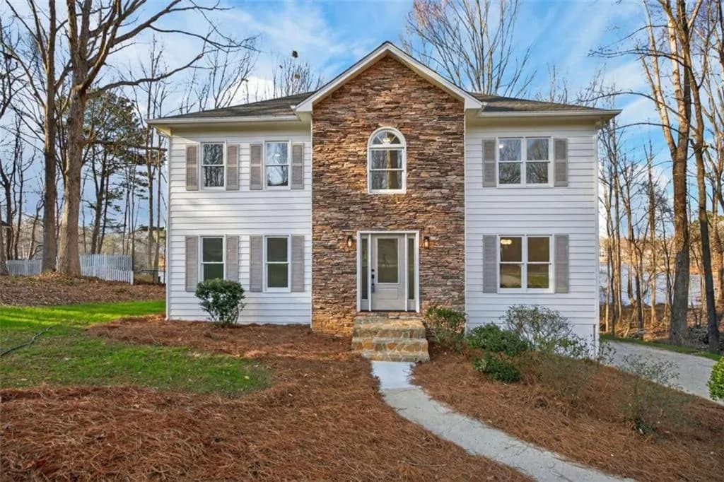511 Lakeside Drive, Hiram