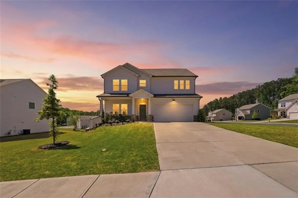 14 Ledgemont Way, Acworth