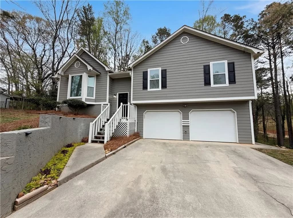 111 David Court, Hiram