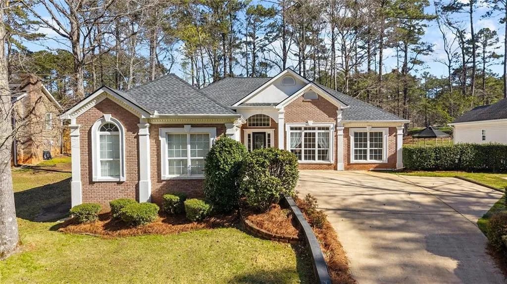 1030 Lakeview Pkwy, Villa Rica
