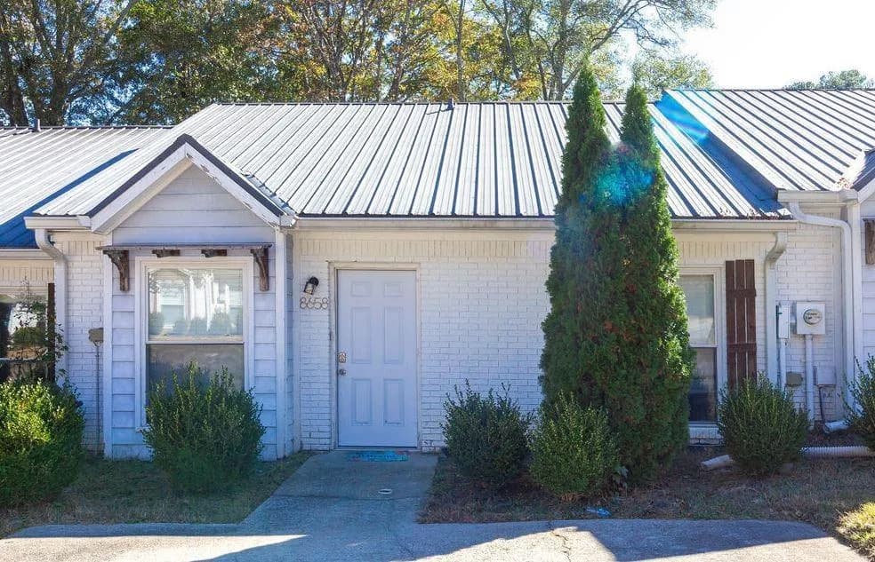 8658 Ashley Way, Douglasville