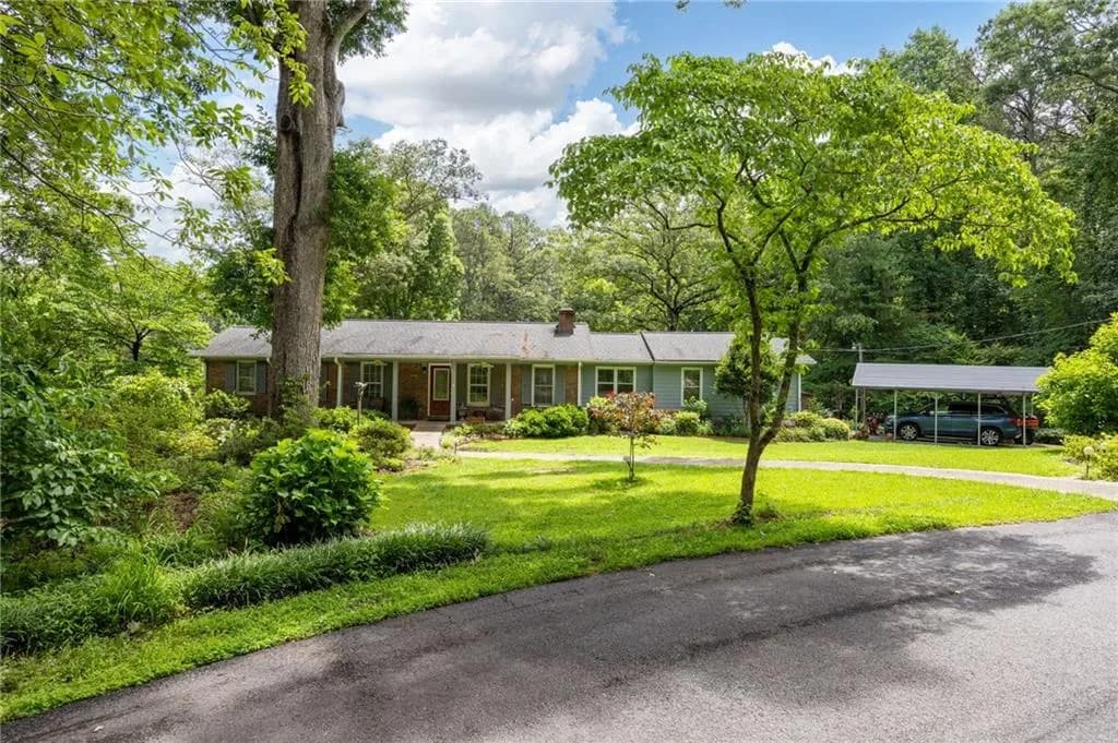 5436 Ridge Road, Hiram