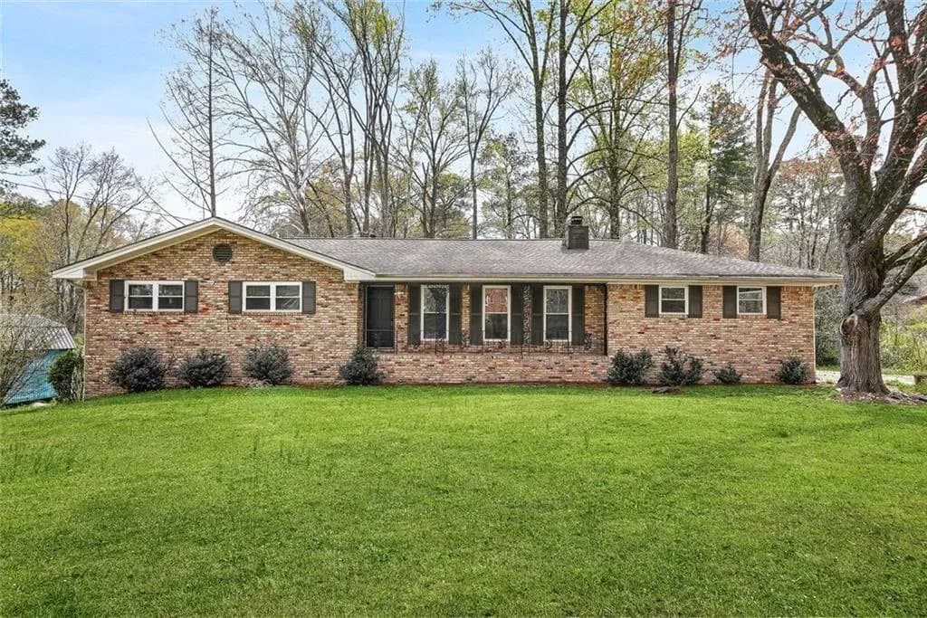 6428 Melrose Drive, Douglasville