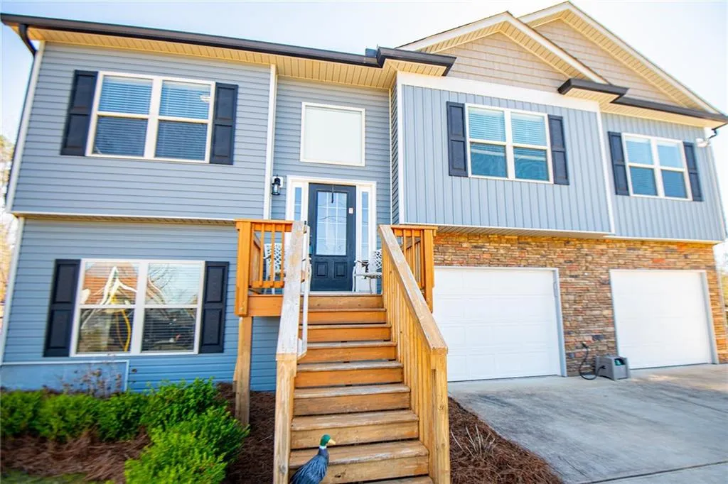 228 White Creek Drive, Rockmart