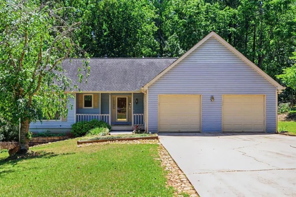 WELL MAINTAINED RANCH HOME ON 1.11 ACRES WITH AN UNFINISHED BASEMENT & FENCED YARD!