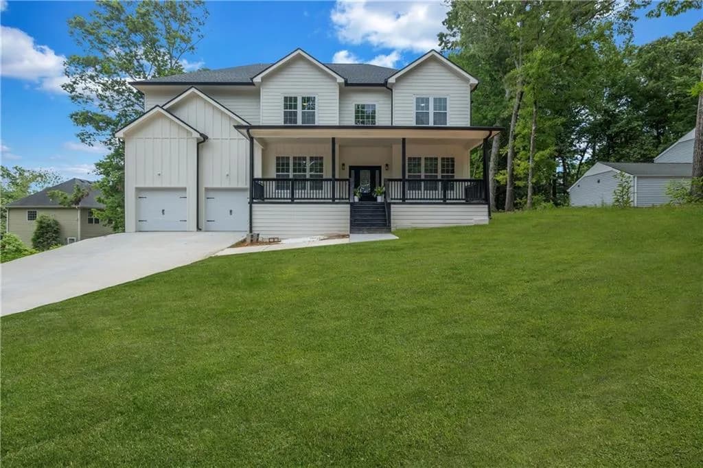 5401 S Lake Drive, Douglasville