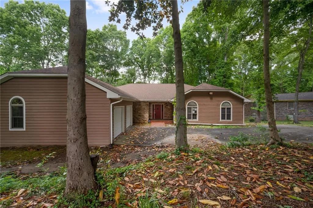 3245 W Anderson Drive, Lithia Springs